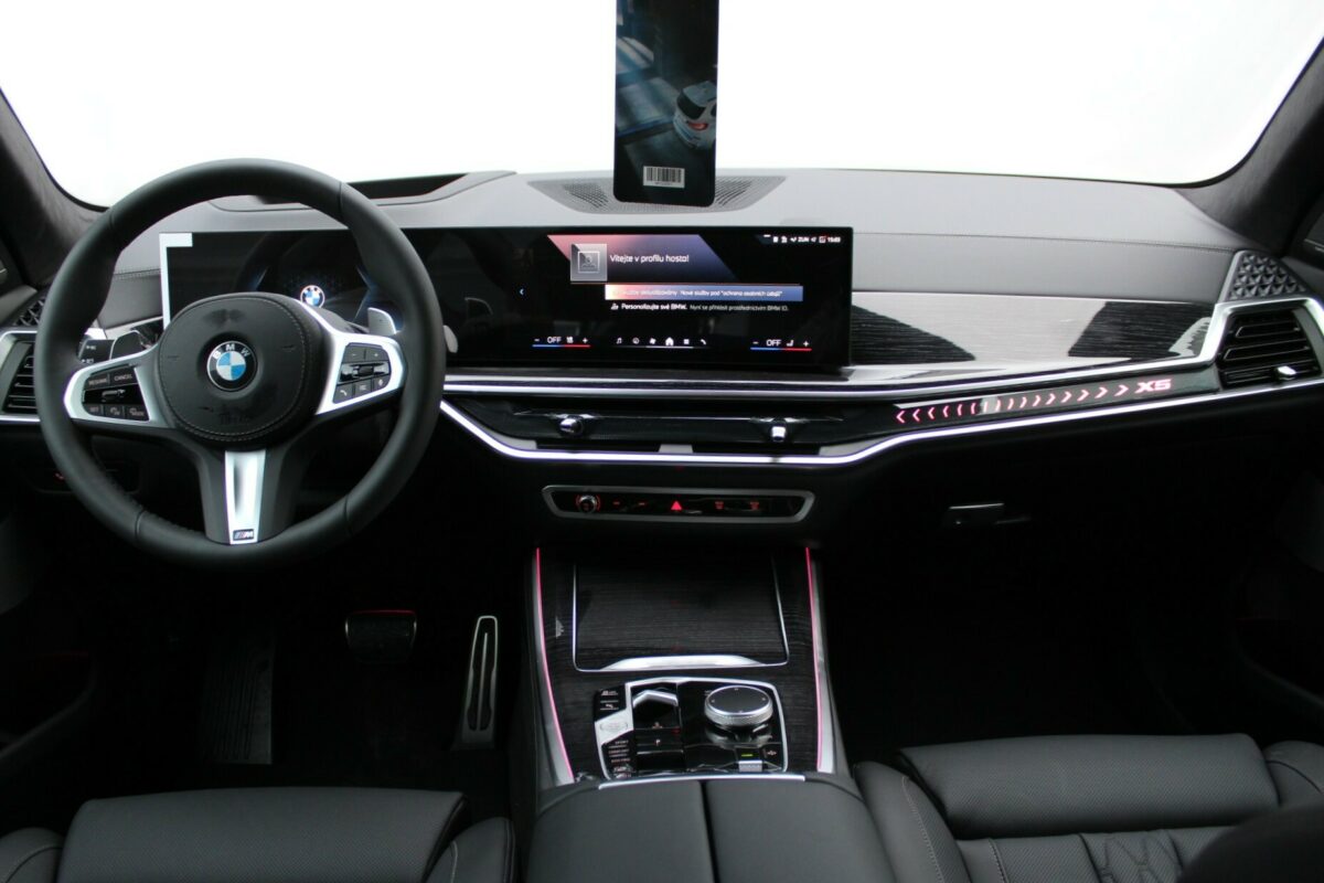 Fotografie vozu - klik pro zvětšení