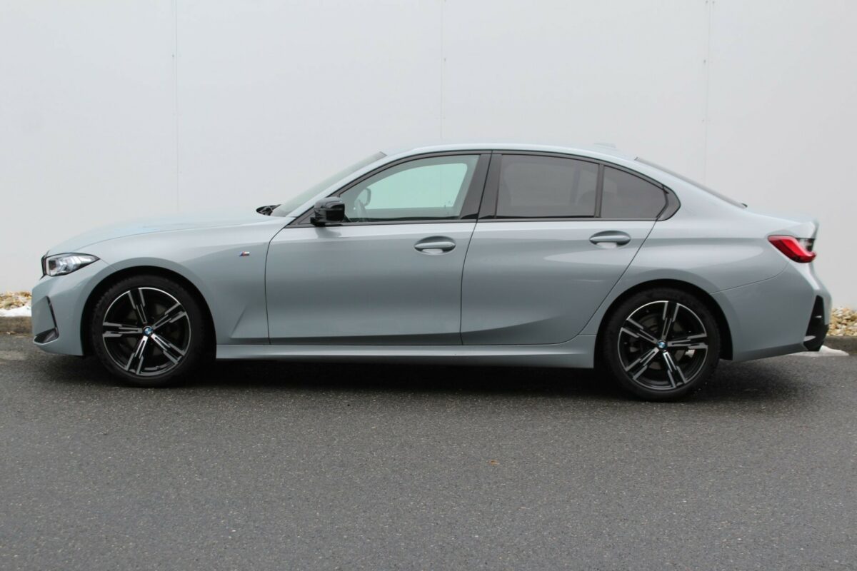 Fotografie vozu - klik pro zvětšení