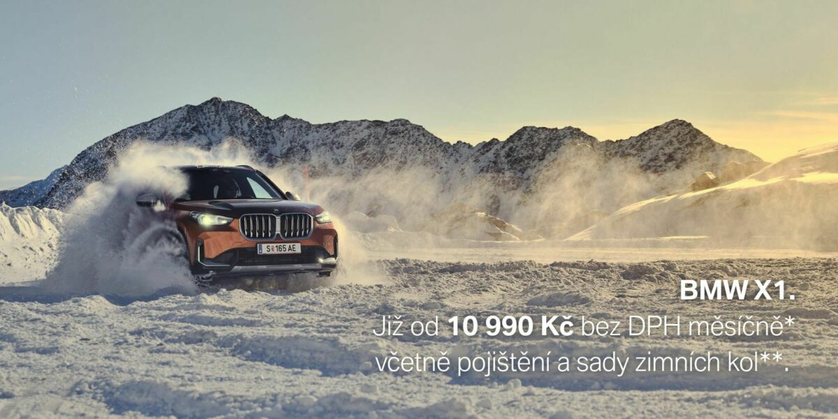 BMW X1 v zimě na sněhu