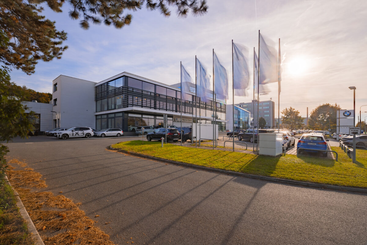 Fotografie vozu - klik pro zvětšení