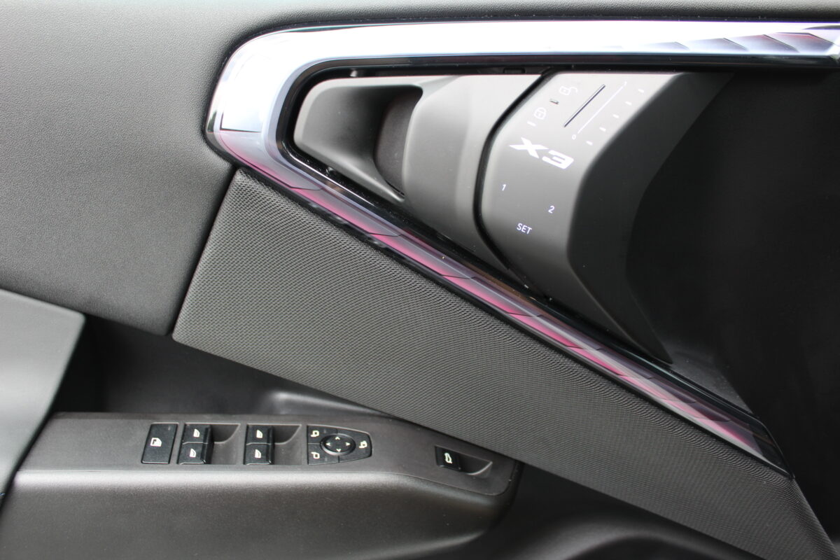 Fotografie vozu - klik pro zvětšení