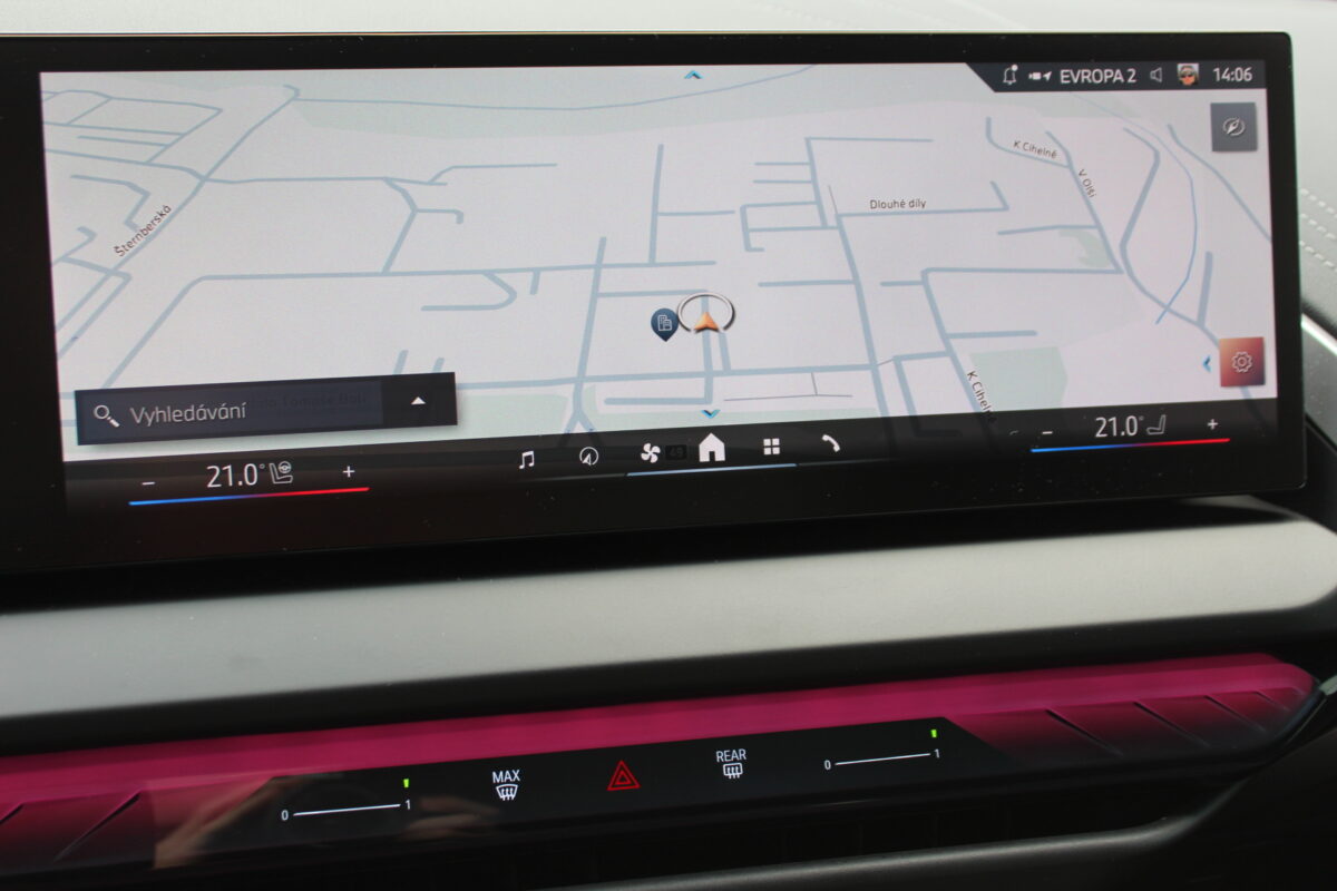 Fotografie vozu - klik pro zvětšení