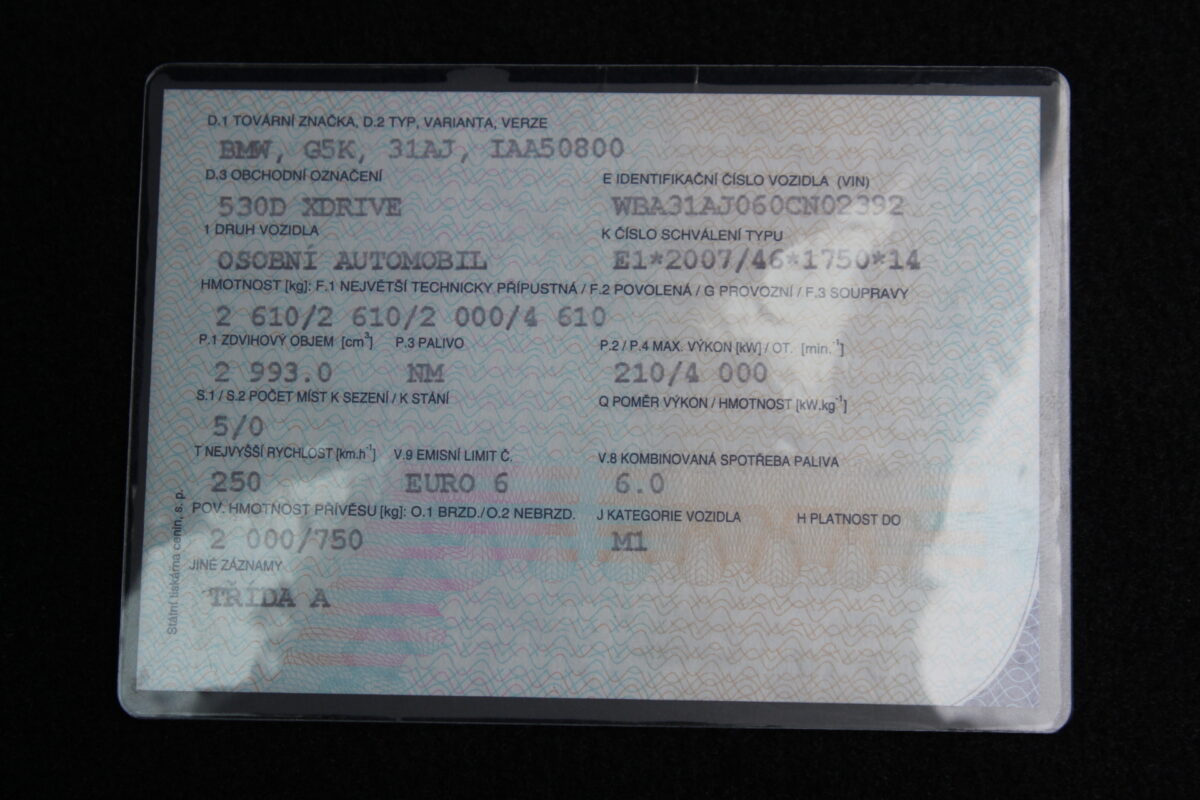 Fotografie vozu - klik pro zvětšení