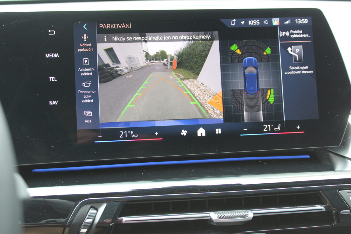 Fotografie vozu - klik pro zvětšení