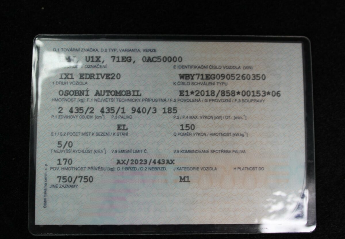 Fotografie vozu - klik pro zvětšení