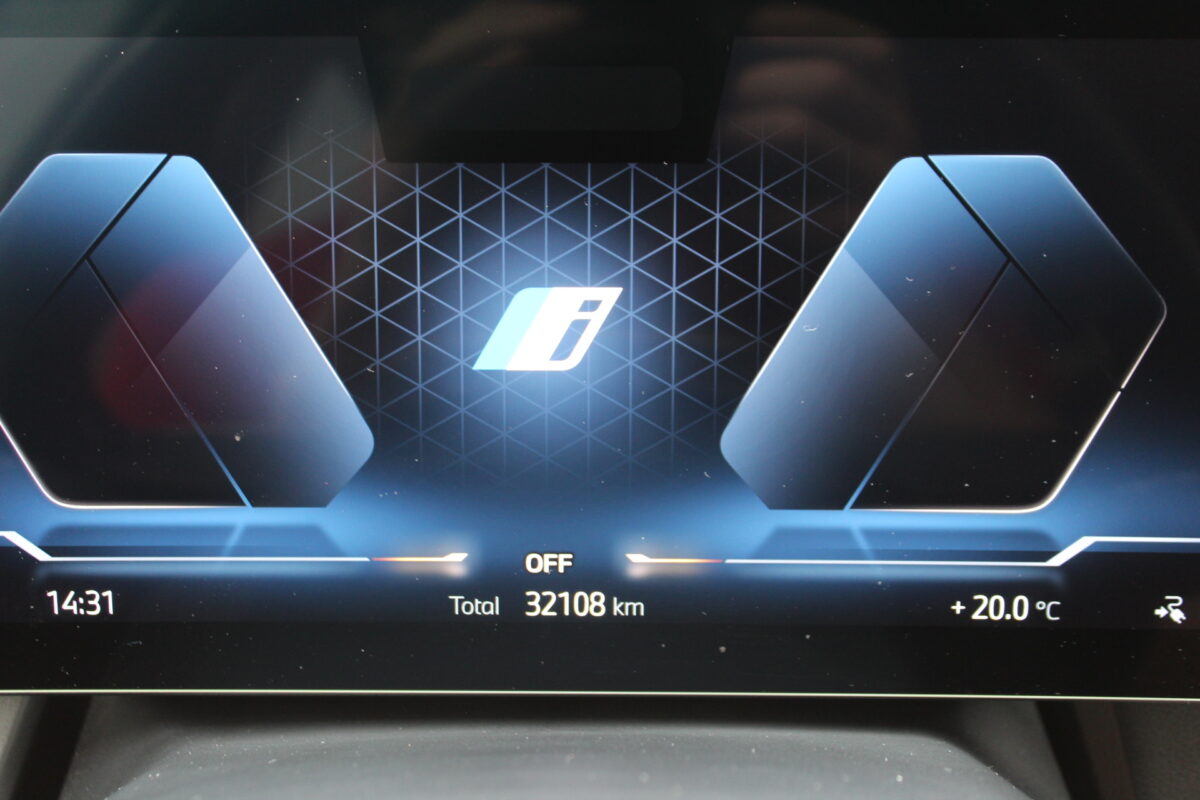 Fotografie vozu - klik pro zvětšení