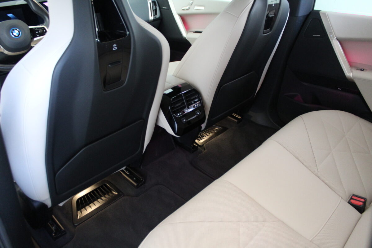 Fotografie vozu - klik pro zvětšení