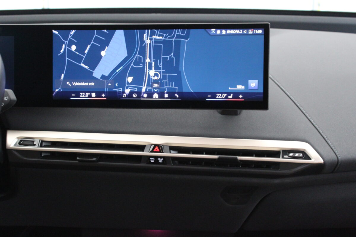 Fotografie vozu - klik pro zvětšení