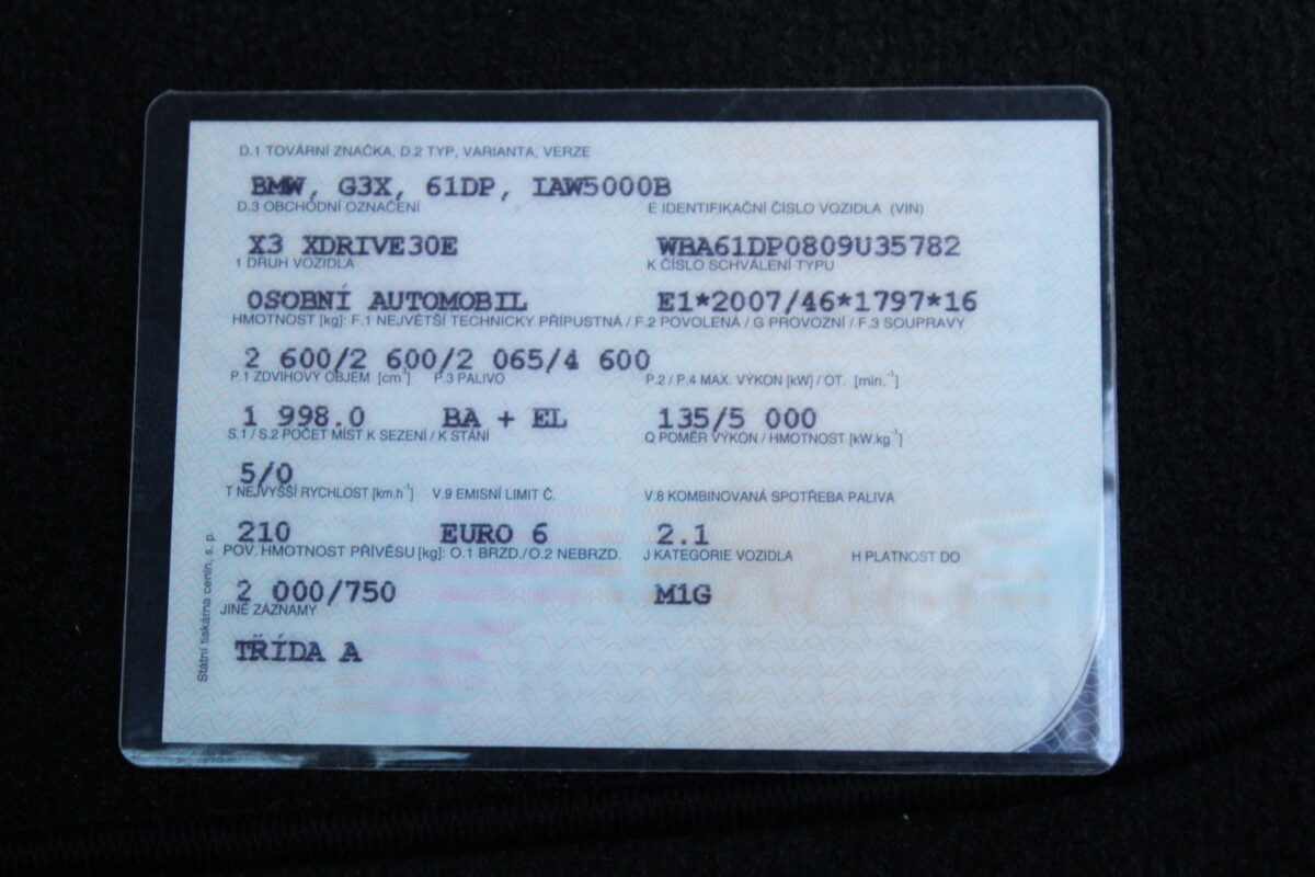 Fotografie vozu - klik pro zvětšení