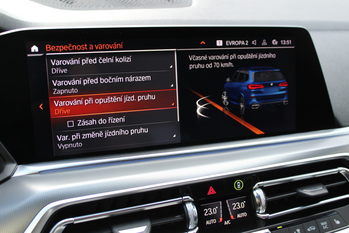 Fotografie vozu - klik pro zvětšení