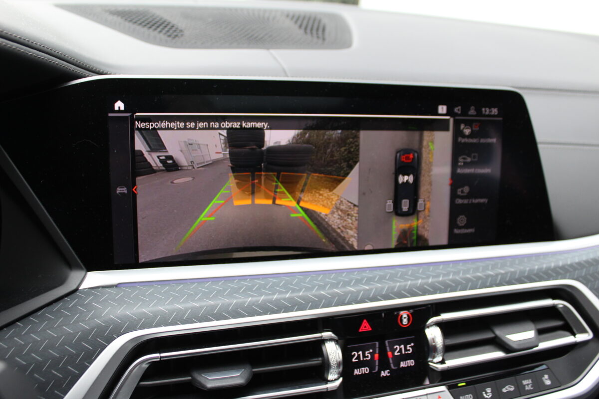 Fotografie vozu - klik pro zvětšení