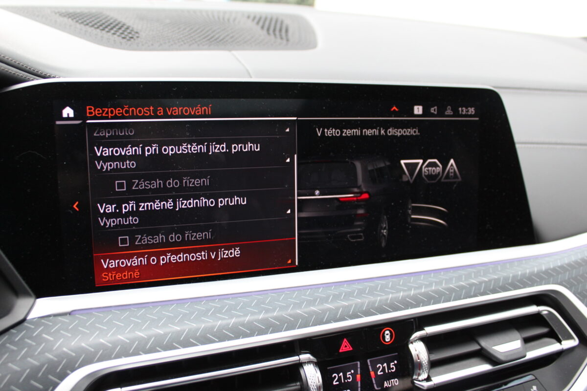 Fotografie vozu - klik pro zvětšení