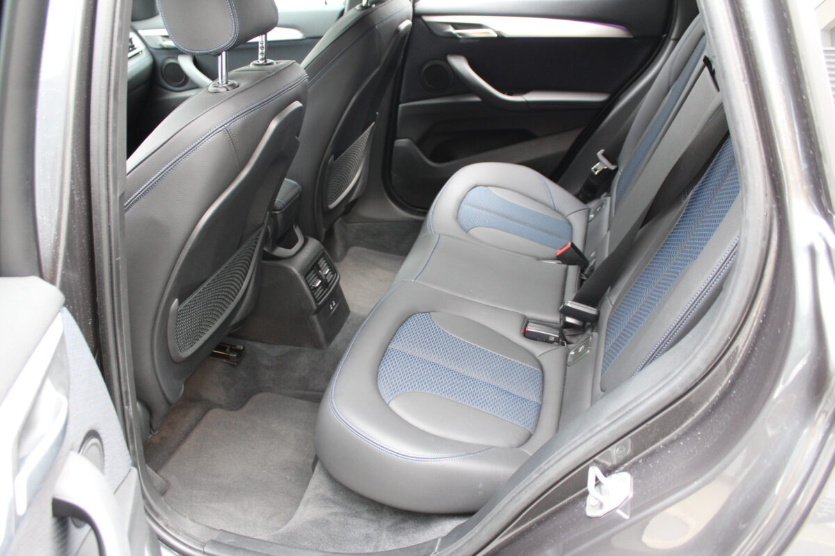 Fotografie vozu - klik pro zvětšení