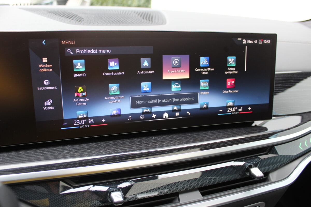 Fotografie vozu - klik pro zvětšení