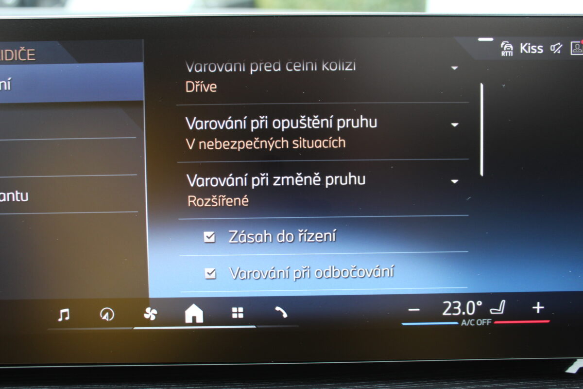Fotografie vozu - klik pro zvětšení