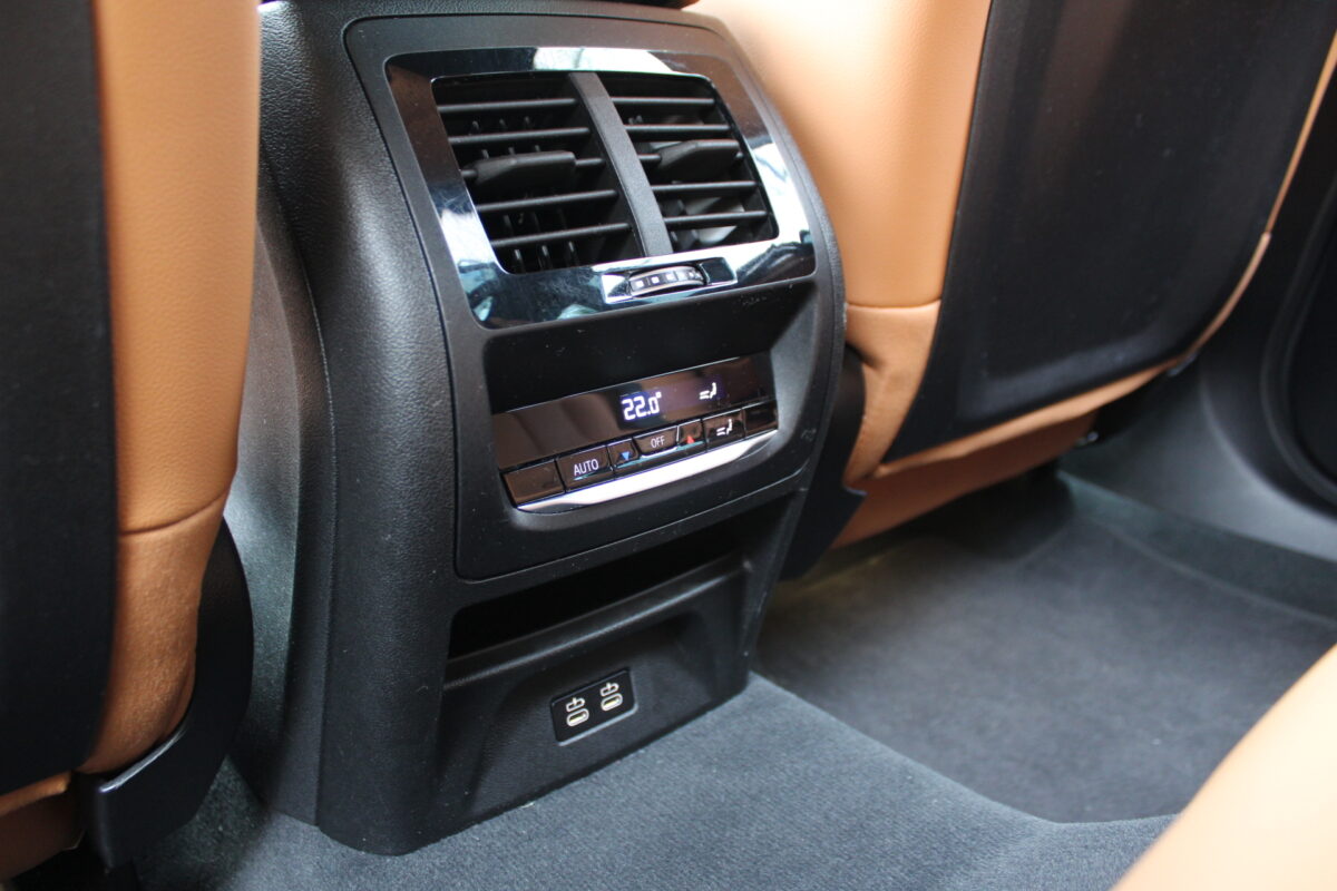 Fotografie vozu - klik pro zvětšení