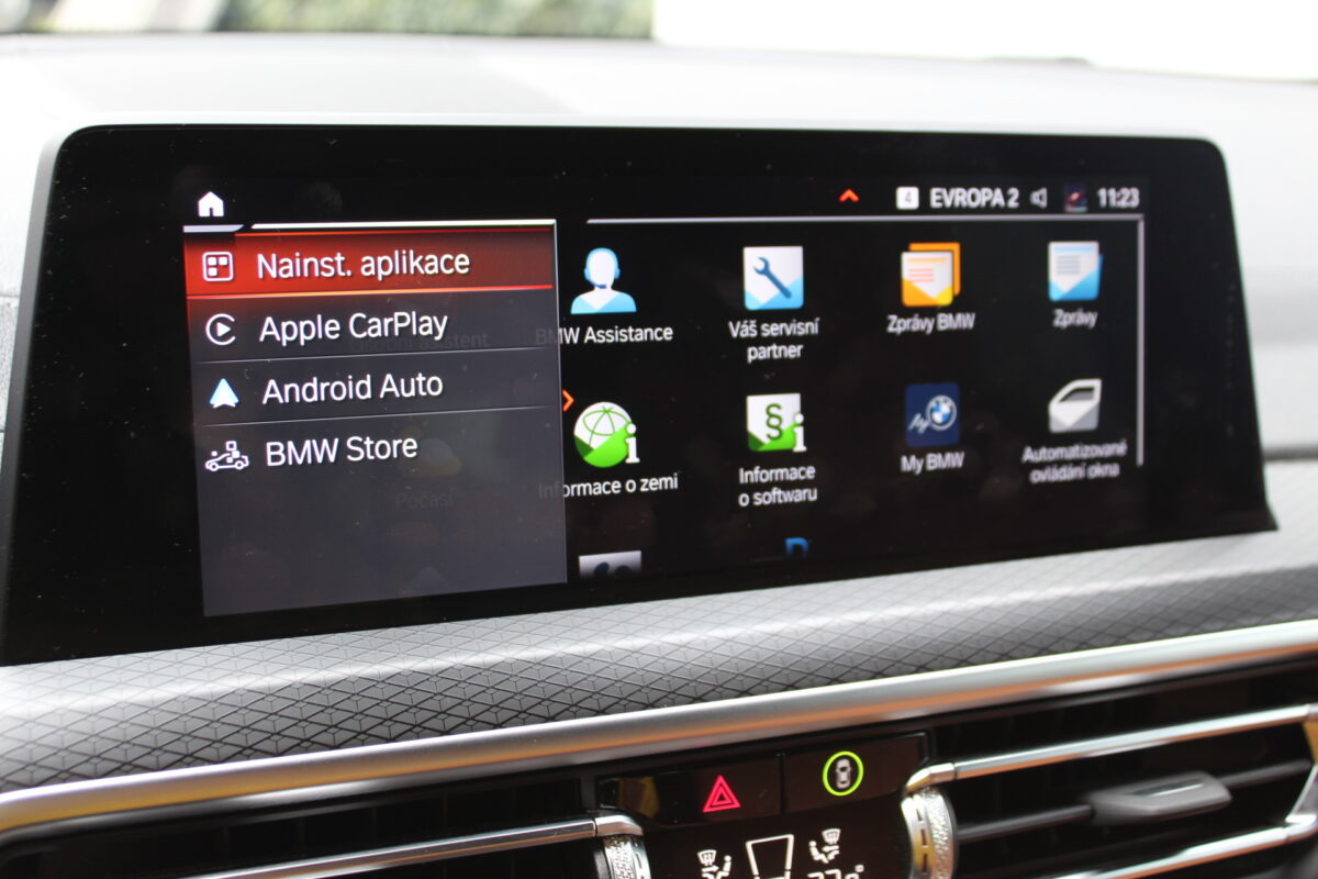 Fotografie vozu - klik pro zvětšení