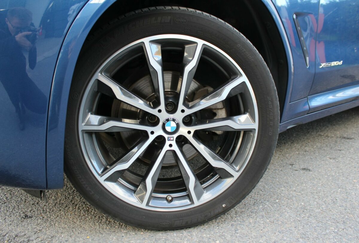 Fotografie vozu - klik pro zvětšení