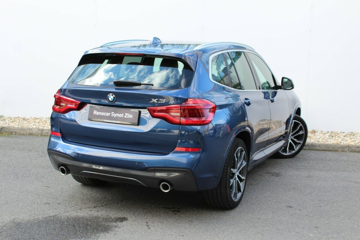 Fotografie vozu - klik pro zvětšení