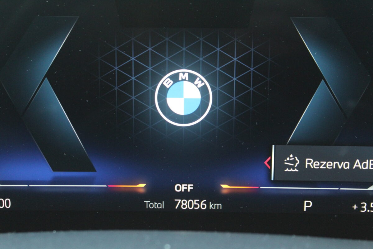 Fotografie vozu - klik pro zvětšení