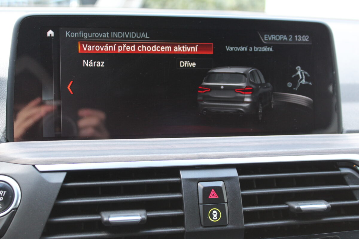 Fotografie vozu - klik pro zvětšení