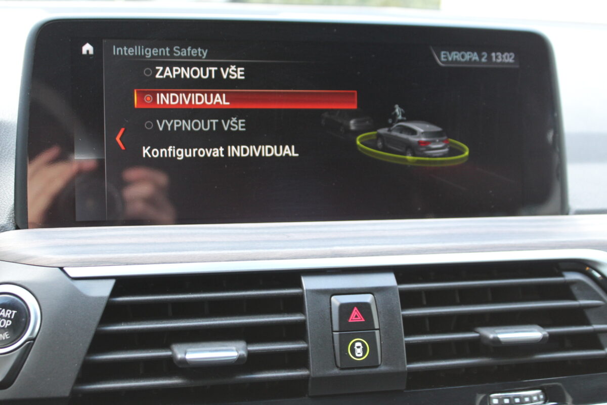 Fotografie vozu - klik pro zvětšení