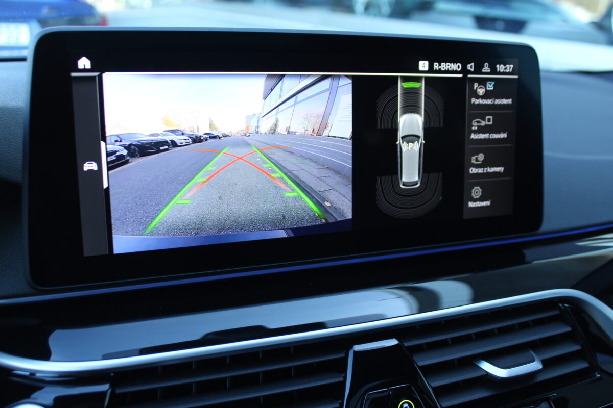 Fotografie vozu - klik pro zvětšení