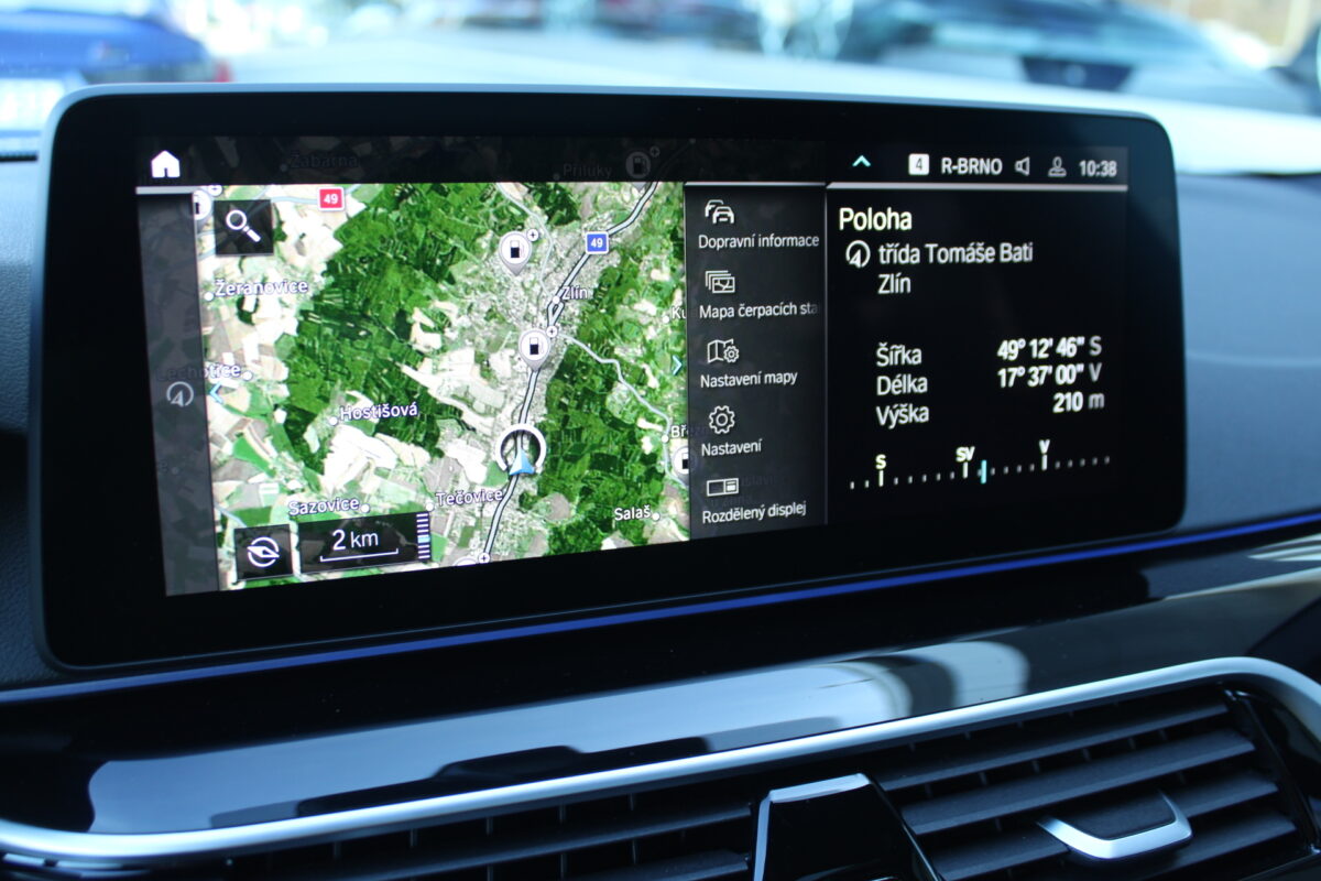 Fotografie vozu - klik pro zvětšení