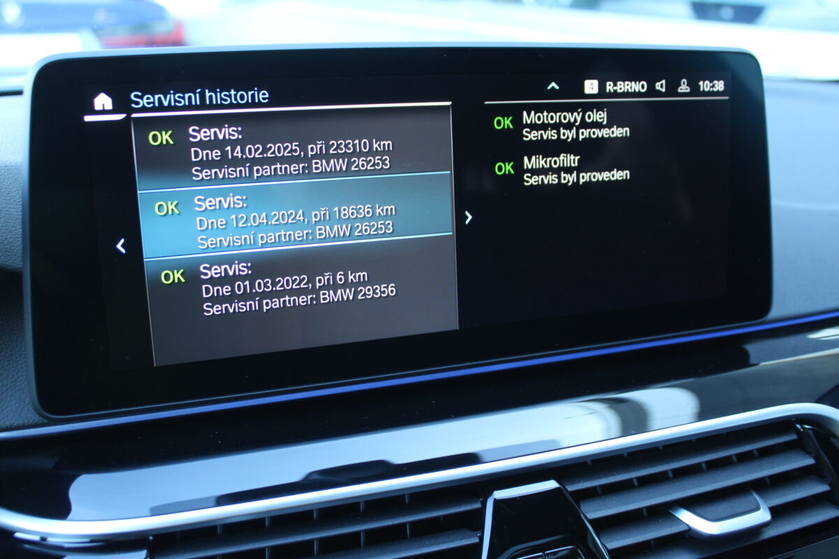 Fotografie vozu - klik pro zvětšení