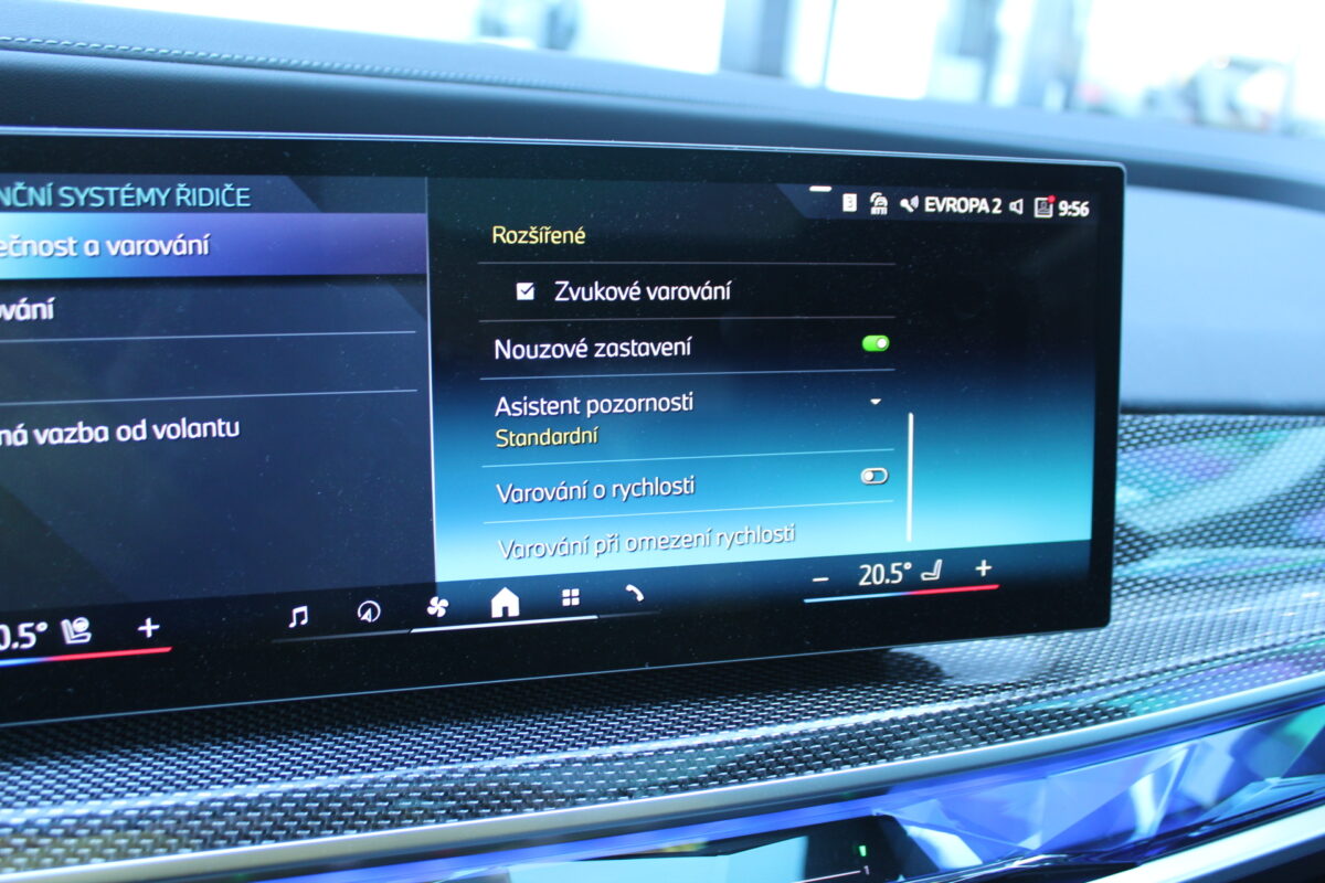 Fotografie vozu - klik pro zvětšení