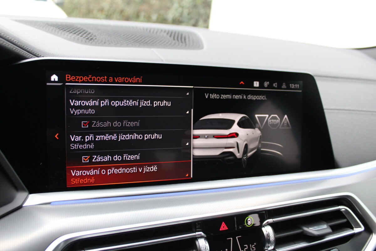 Fotografie vozu - klik pro zvětšení