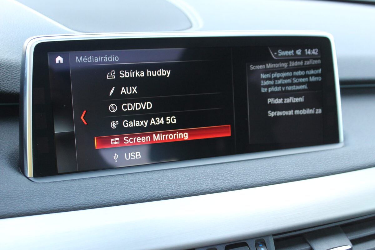 Fotografie vozu - klik pro zvětšení