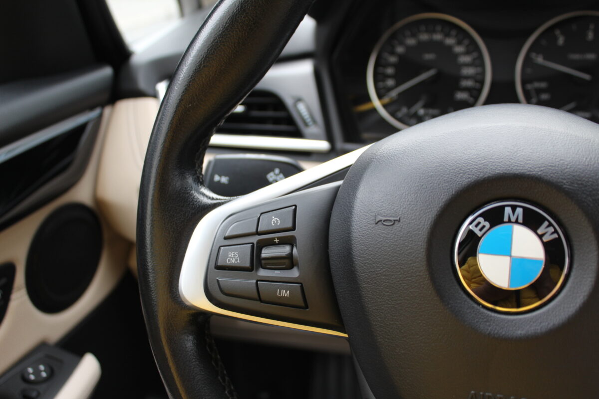 Fotografie vozu - klik pro zvětšení