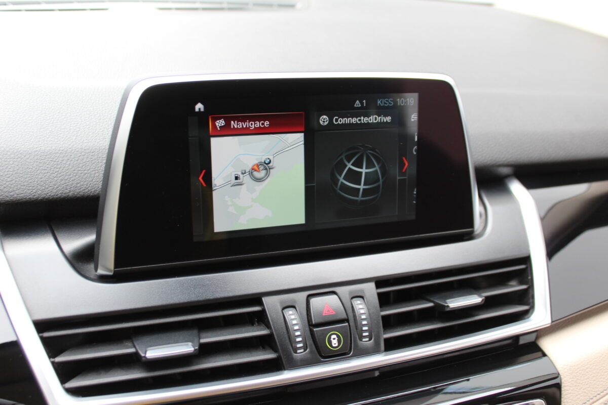 Fotografie vozu - klik pro zvětšení