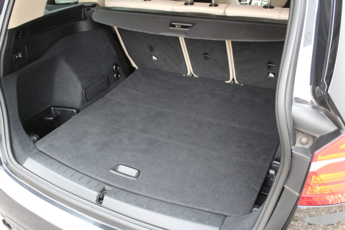 Fotografie vozu - klik pro zvětšení