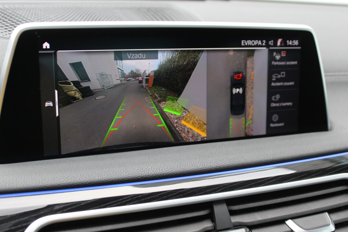 Fotografie vozu - klik pro zvětšení