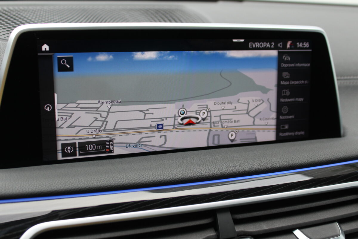 Fotografie vozu - klik pro zvětšení