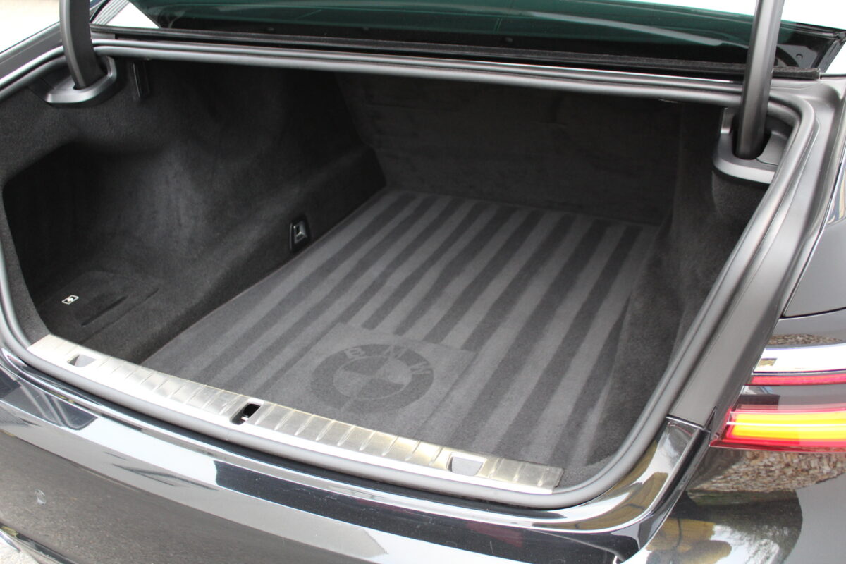 Fotografie vozu - klik pro zvětšení