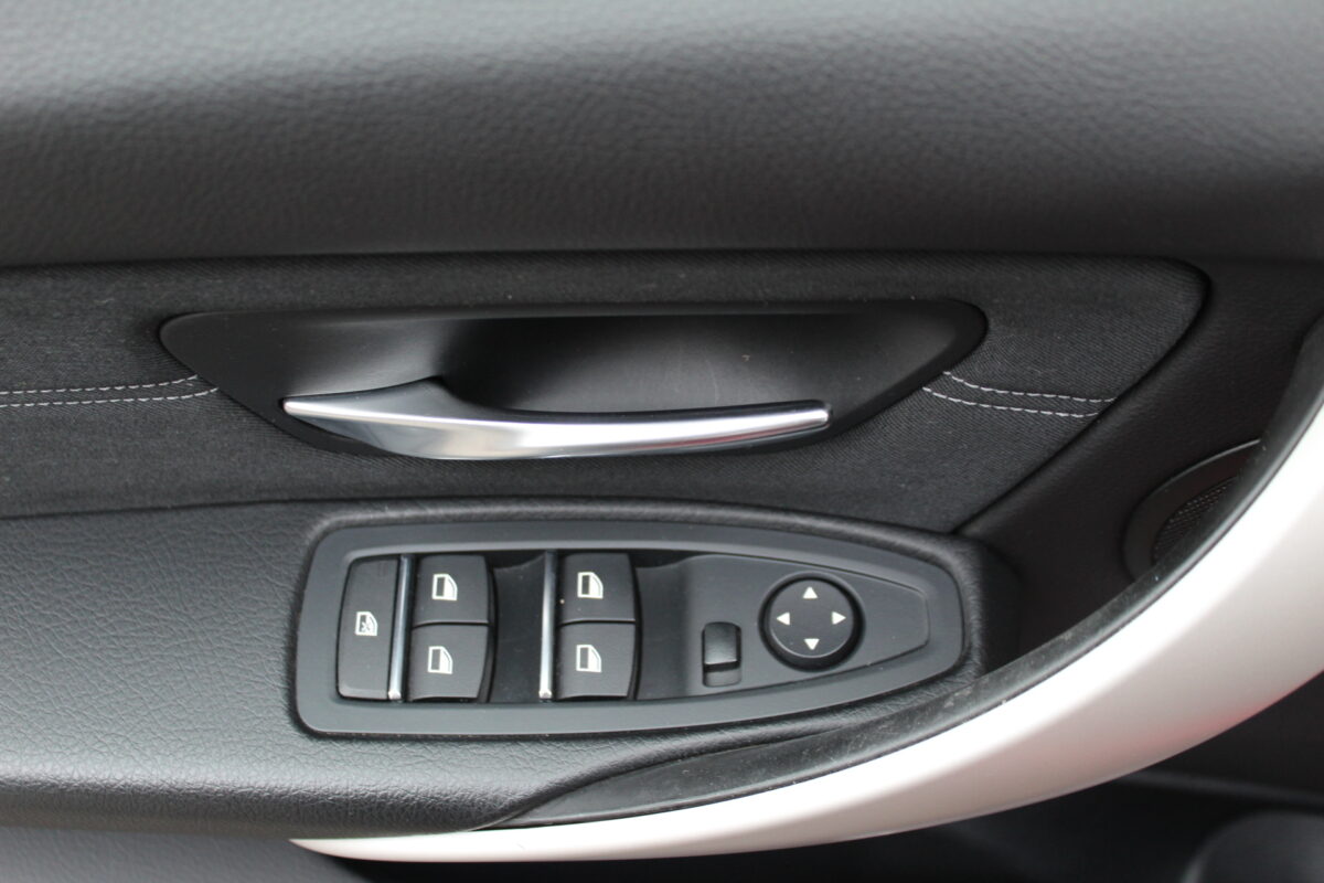 Fotografie vozu - klik pro zvětšení