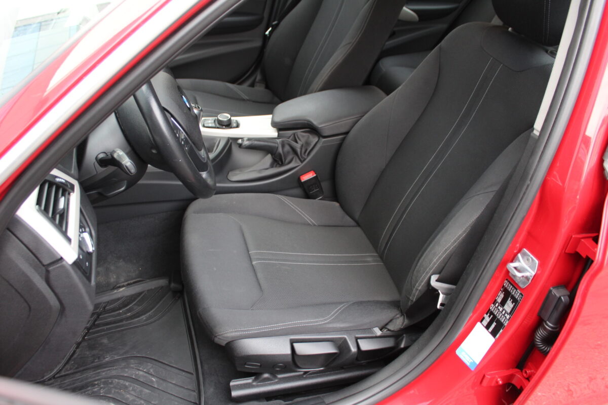 Fotografie vozu - klik pro zvětšení