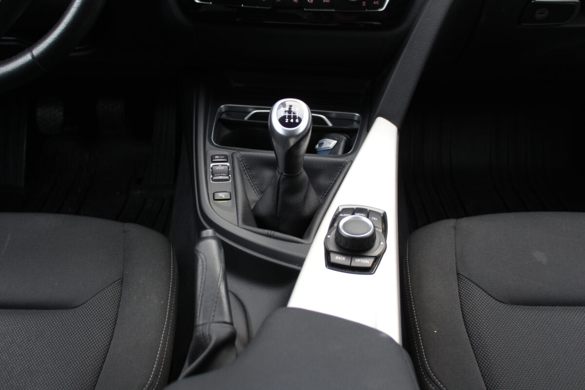 Fotografie vozu - klik pro zvětšení