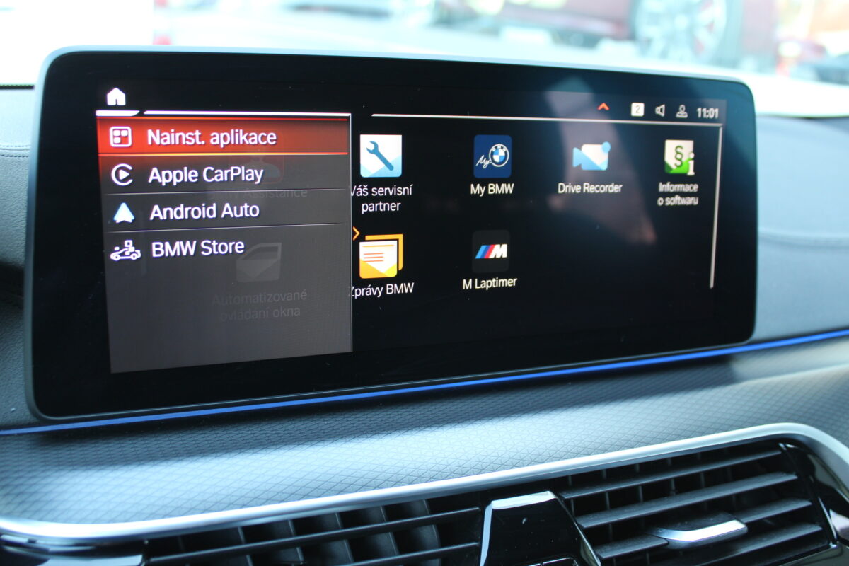 Fotografie vozu - klik pro zvětšení