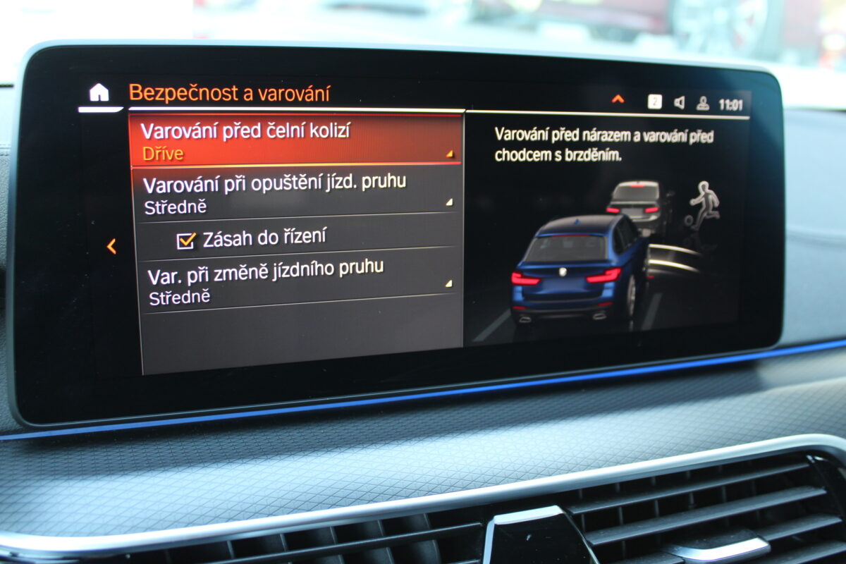 Fotografie vozu - klik pro zvětšení