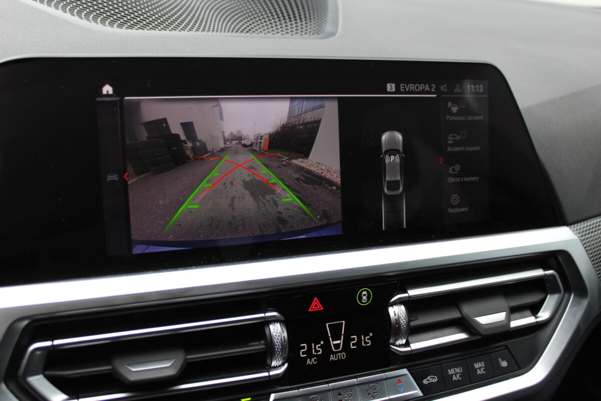 Fotografie vozu - klik pro zvětšení