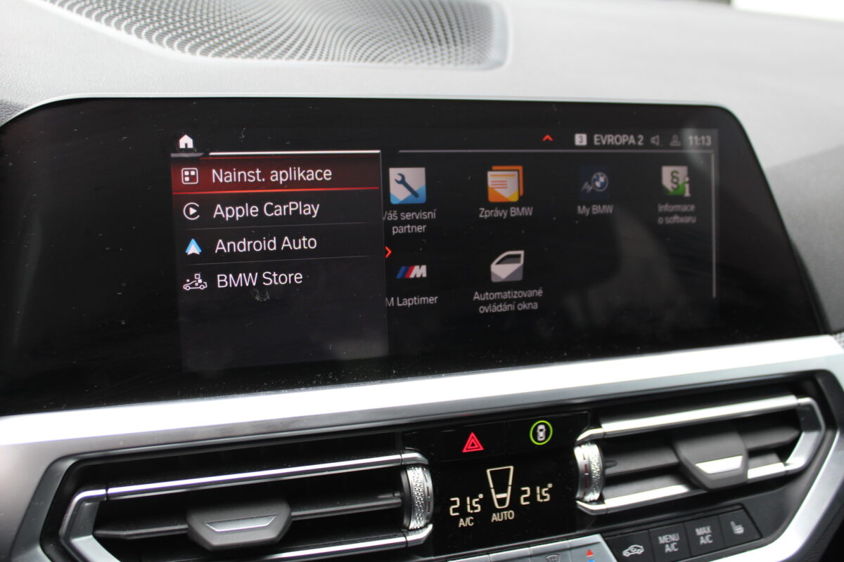 Fotografie vozu - klik pro zvětšení