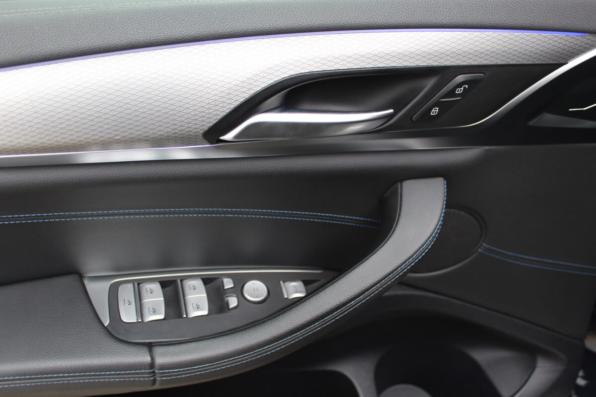 Fotografie vozu - klik pro zvětšení