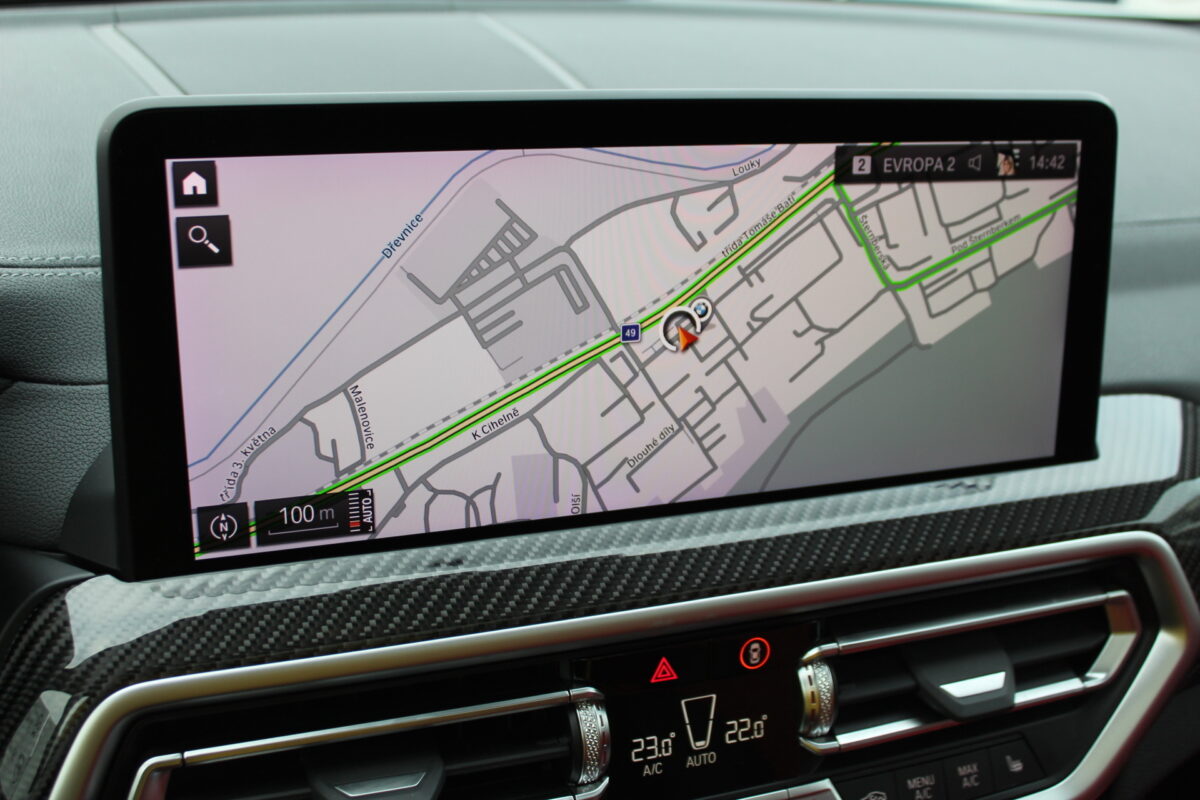 Fotografie vozu - klik pro zvětšení