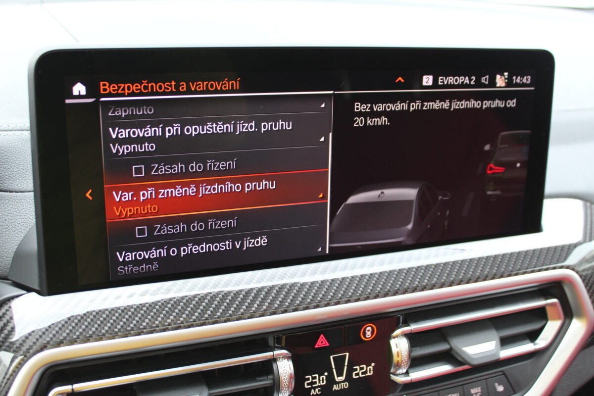 Fotografie vozu - klik pro zvětšení