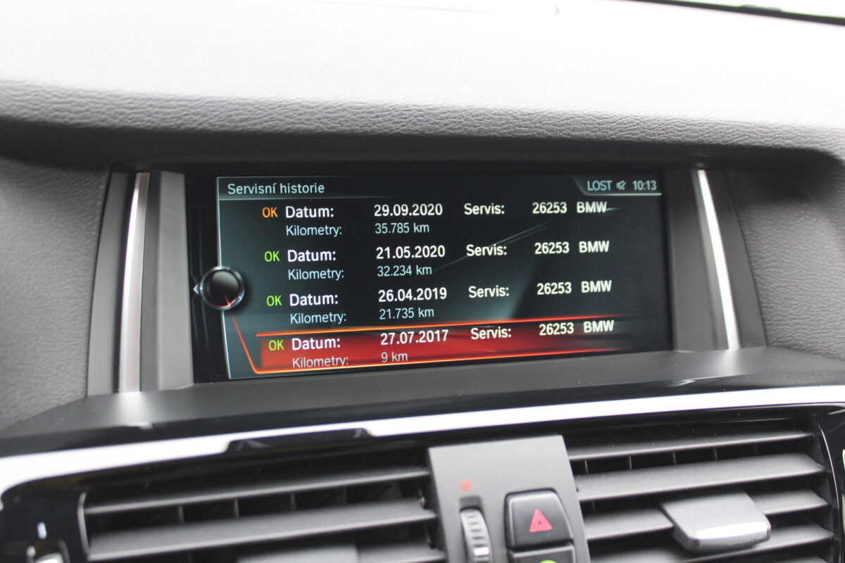 Fotografie vozu - klik pro zvětšení