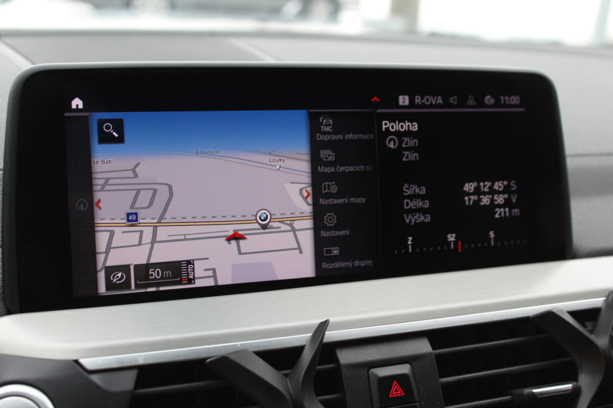 Fotografie vozu - klik pro zvětšení